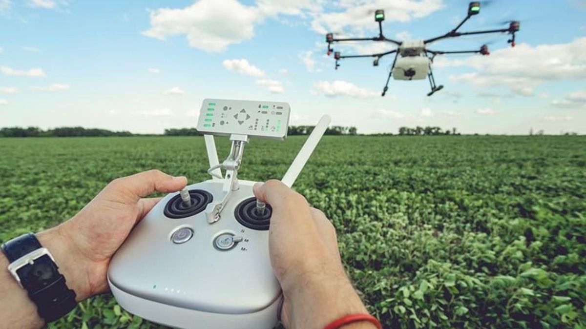 Aerobotics, mahsul analizi için drone ve uydu kullanıyor.
