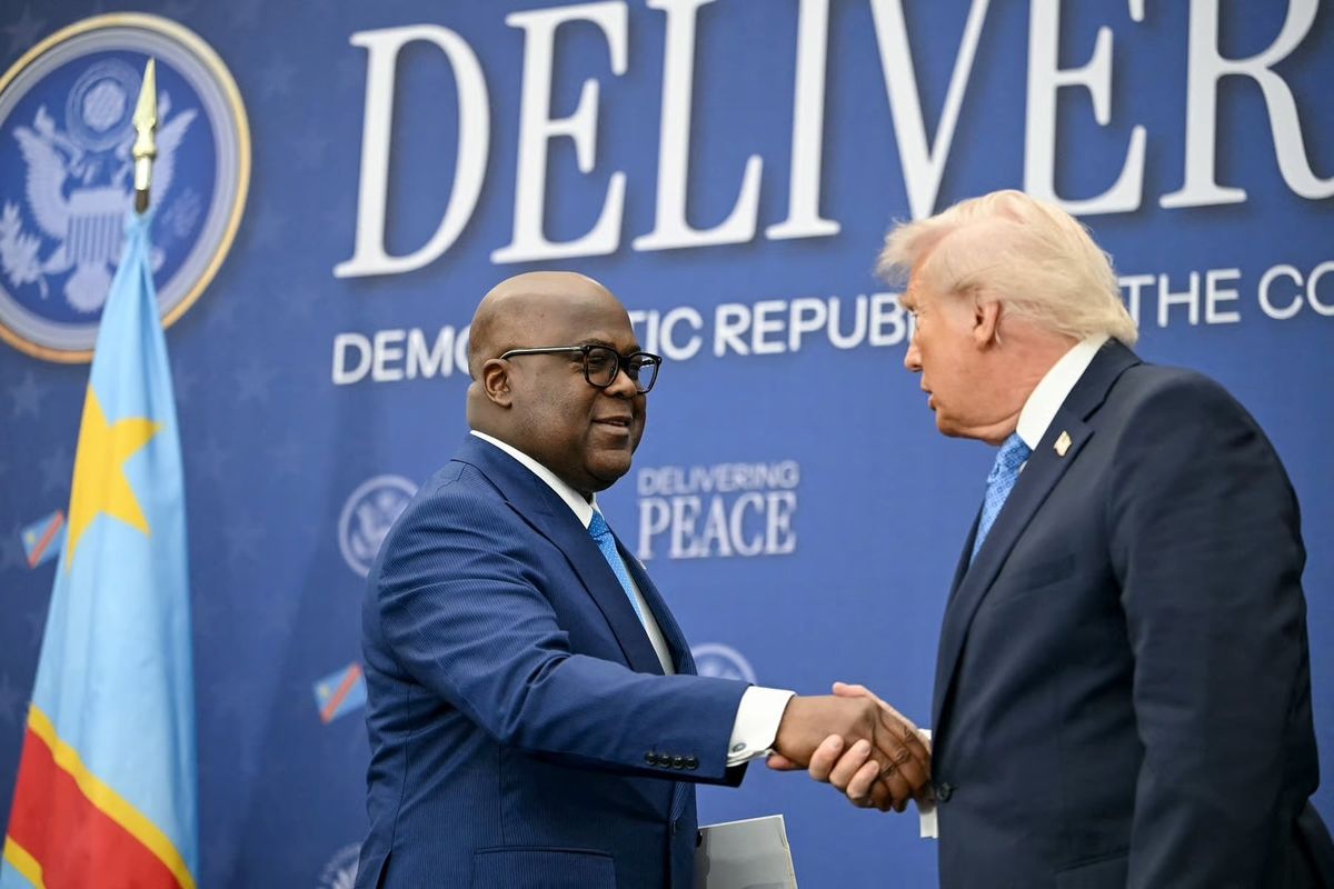 Trump ve Kongo lideri Tshisekedi, barış anlaşması imzalıyor.