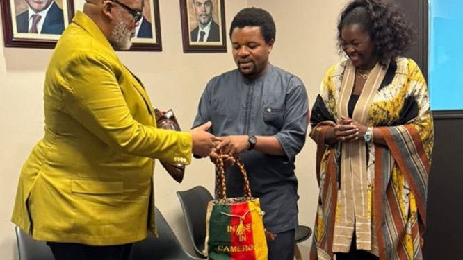Kamerun, Nijerya'daki Güney Afrikalı İşletmeleri Yatırım Forumuna Davet Ediyor