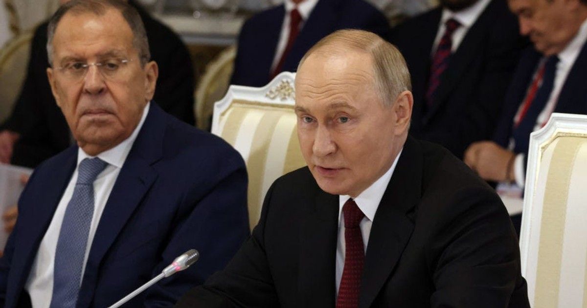 Lavrov ve Putin, Afrika'nın gaz rezervlerine Rus askeri desteği.