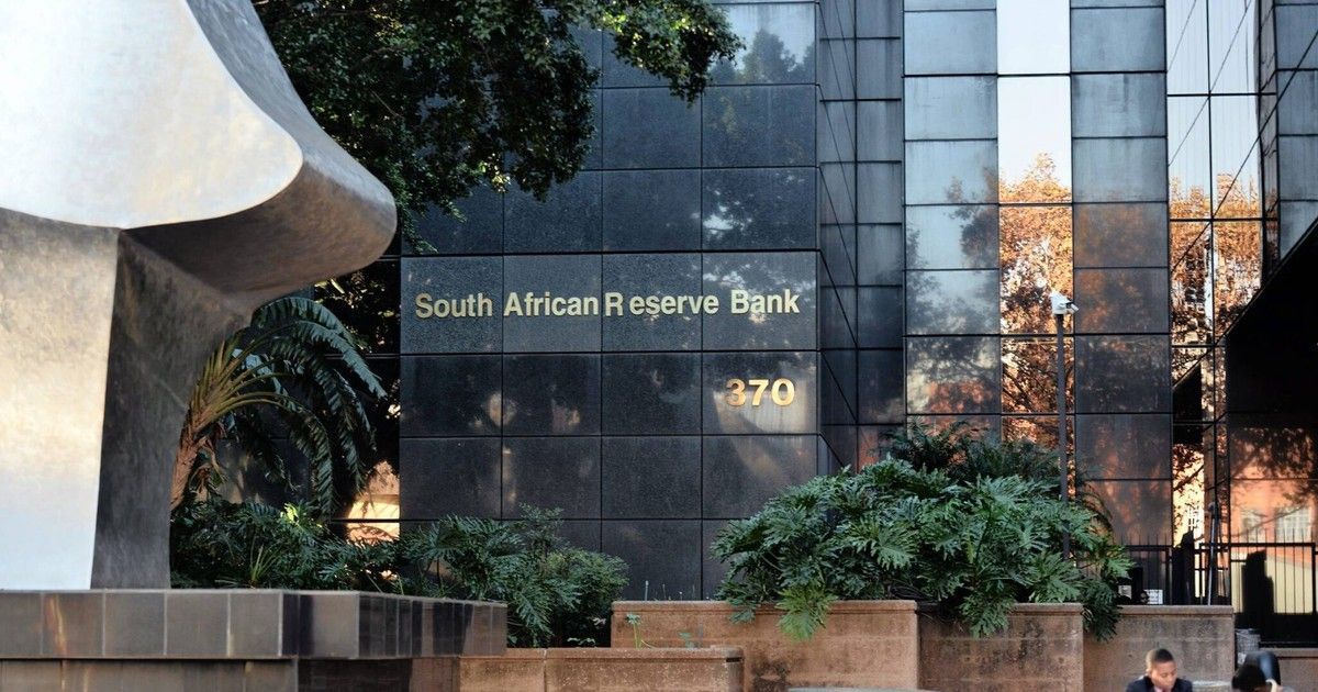 Güney Afrika, tüketiciler 5,5 milyar dolarlık yıllık fatura öderken nakit sistemini yeniliyor.