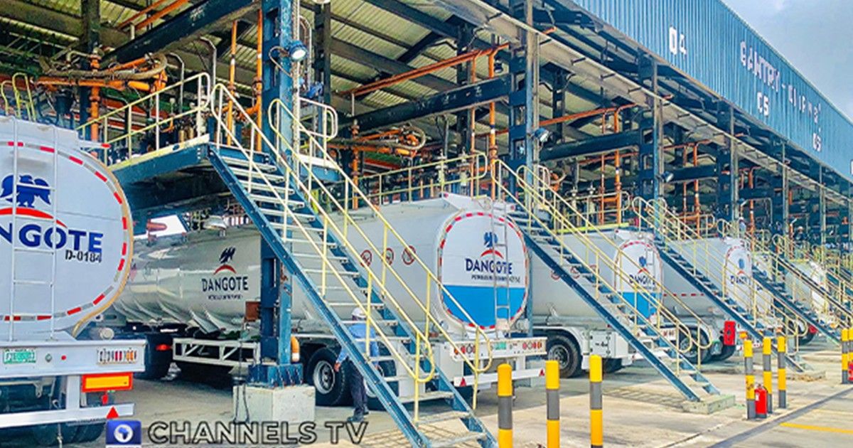 Dangote dolarla petrol fiyatlandırmasını bıraktı, Nijerya ekonomisine rahatlama.