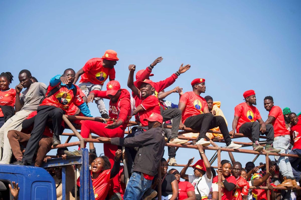 UPND destekçileri Zambiya'da seçim kampanyası lansmanında