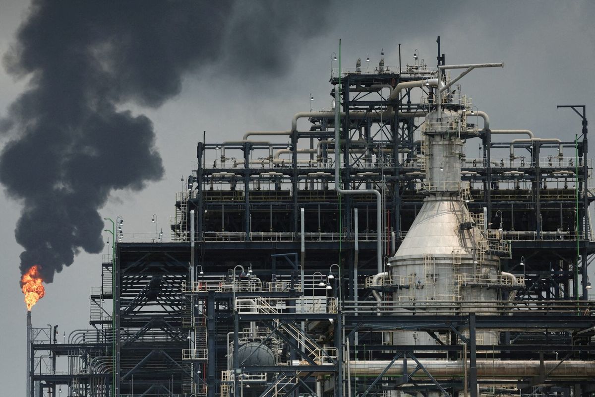 Nijerya, Lagos'taki Dangote rafinerisinde gaz alevi