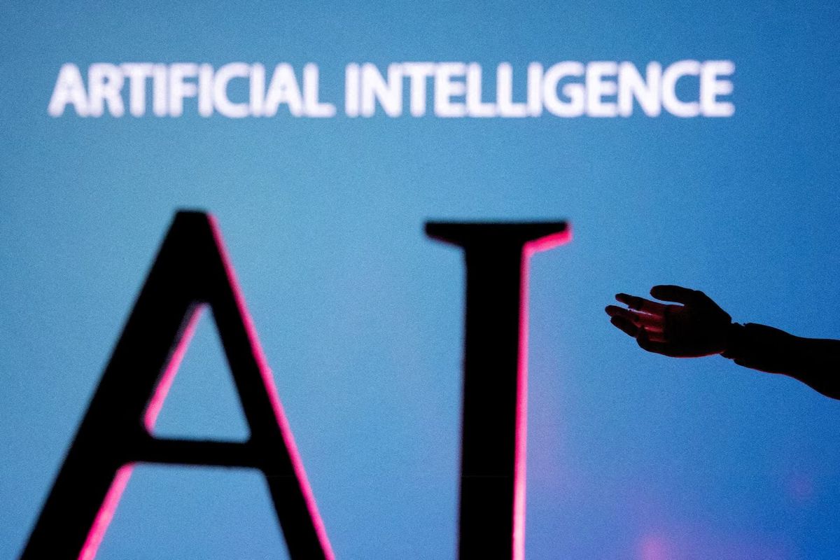 Yapay zeka harfleri ve robot eli minyatürü