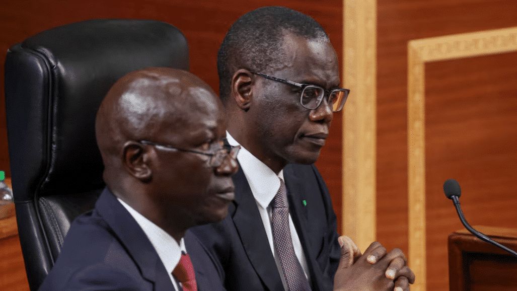 Senegal Başbakanı Ahmadou Al Aminou Lo, Dakar'da ilk politika konuşmasını yapıyor.
