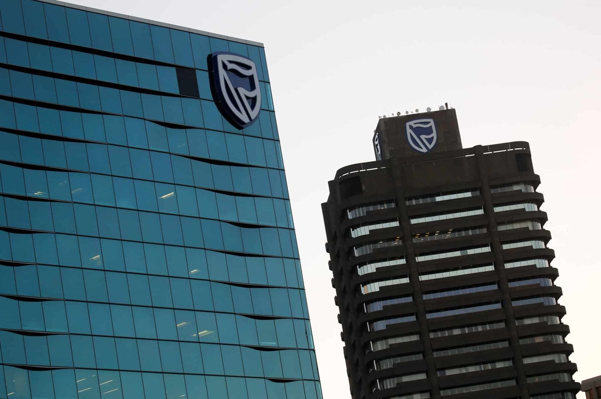Güney Afrika Standard Bank logosu, Cape Town'daki merkez binası üzerinde