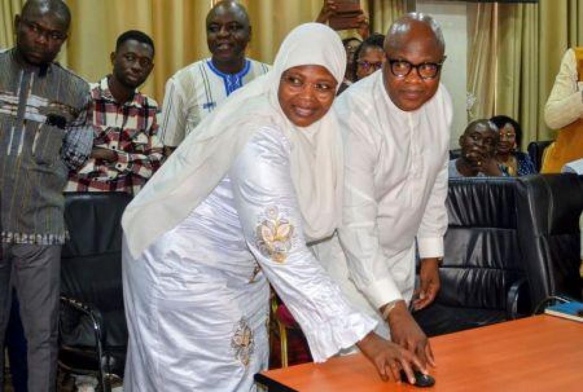 Burkina Faso, idari engelleri aşmak için sağlık lisanslamayı çevrimiçi hale getirdi