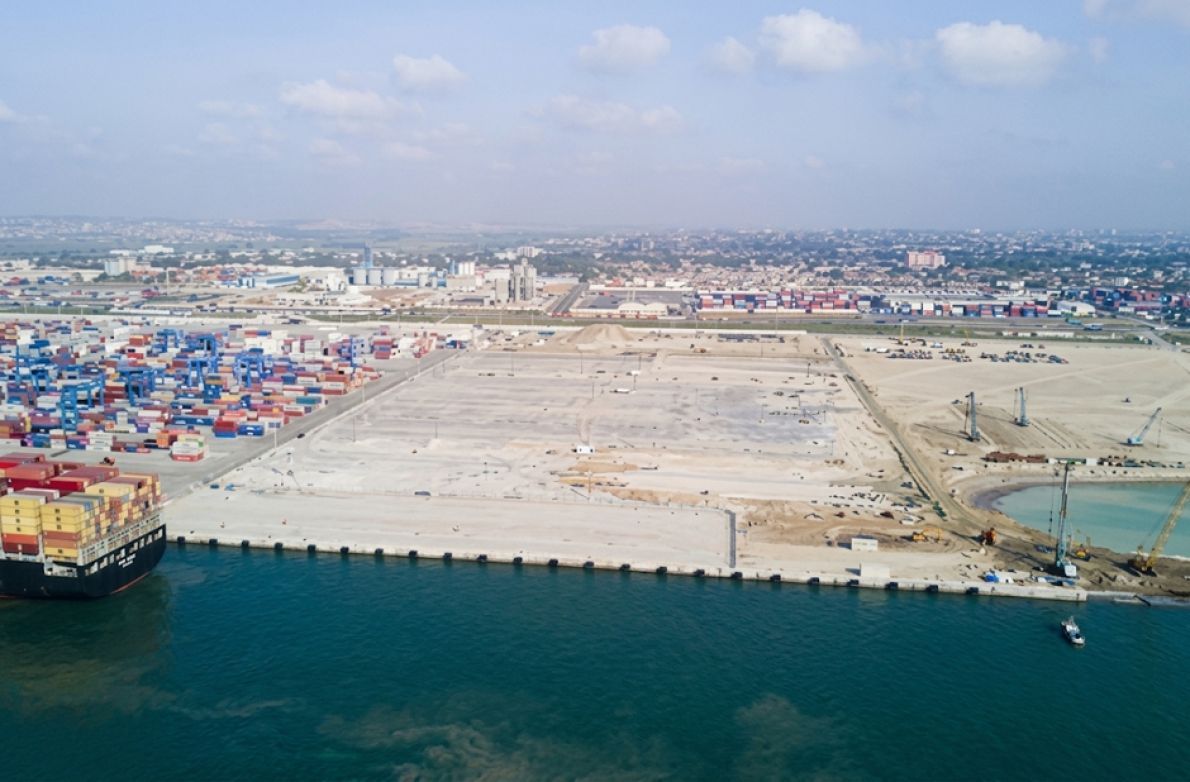Tema Limanı'nın modern terminali gümrük ve lojistik sorunlarıyla boğuşuyor