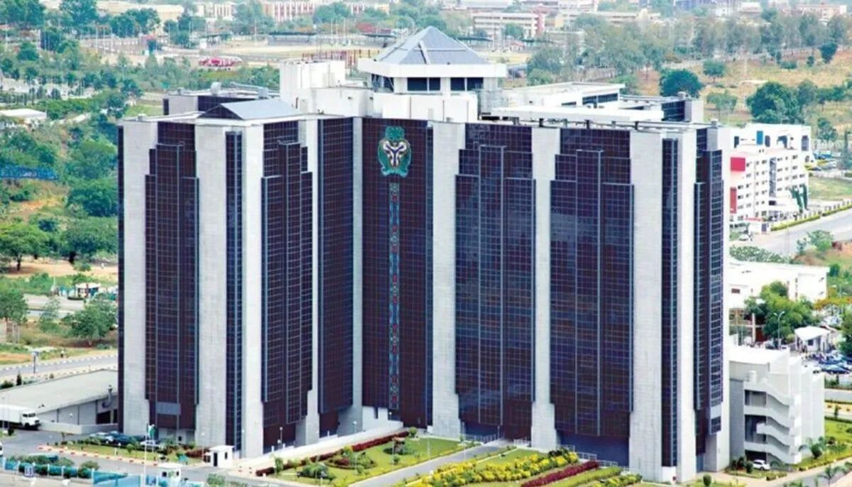 Merkez Bankası Temmuz'da 7,2 trilyon N topladı, oyun planını değiştirdi.
